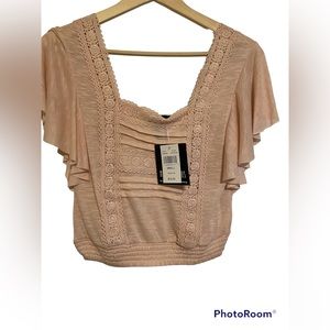 NWT Miss Chievous Women’s size S crop top🤩💕